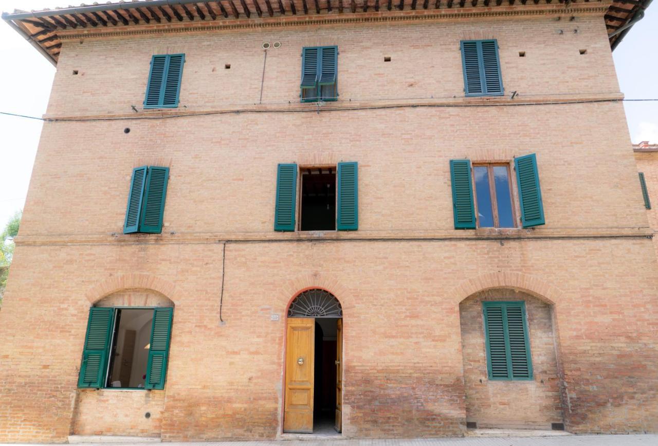 Barbarossa Apartment Siena Bagian luar foto